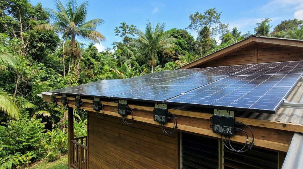micro-onduleurs panneaux solaires Guyane