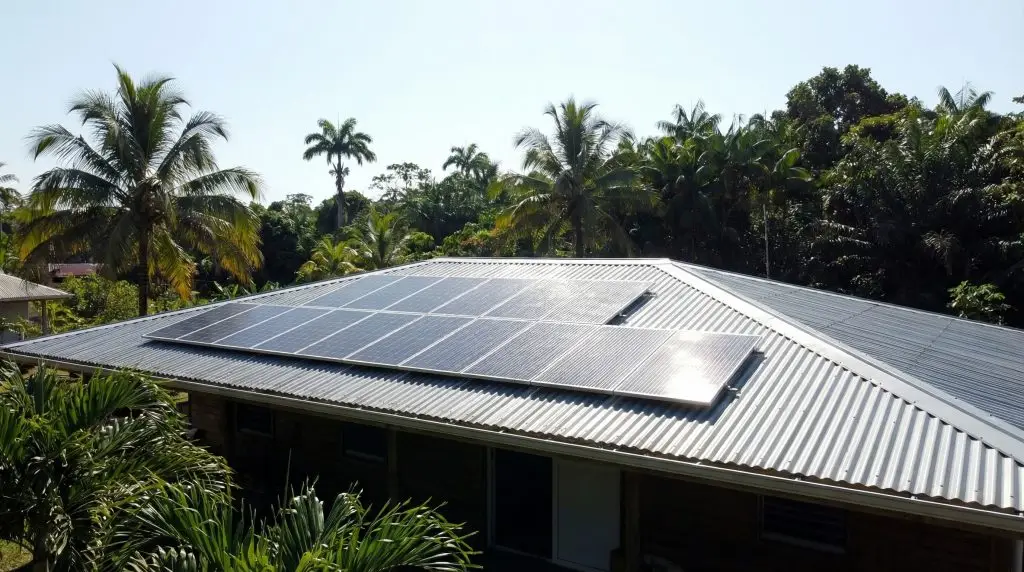 panneaux solaires Saint-Laurent-du-Maroni