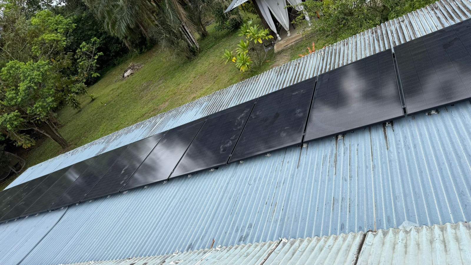 installation panneaux solaires Cayenne FRH Guyane