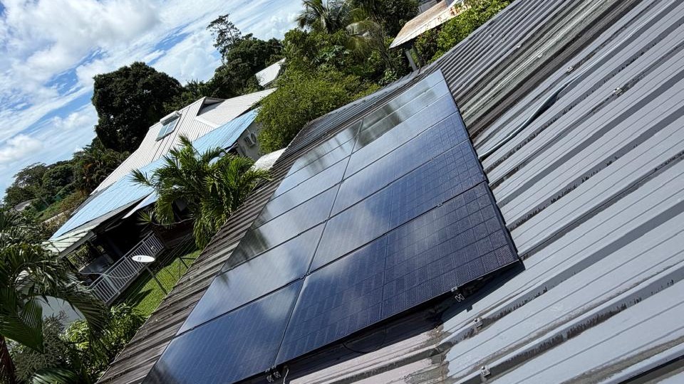 installation panneaux solaires Guyane FRH Guyane