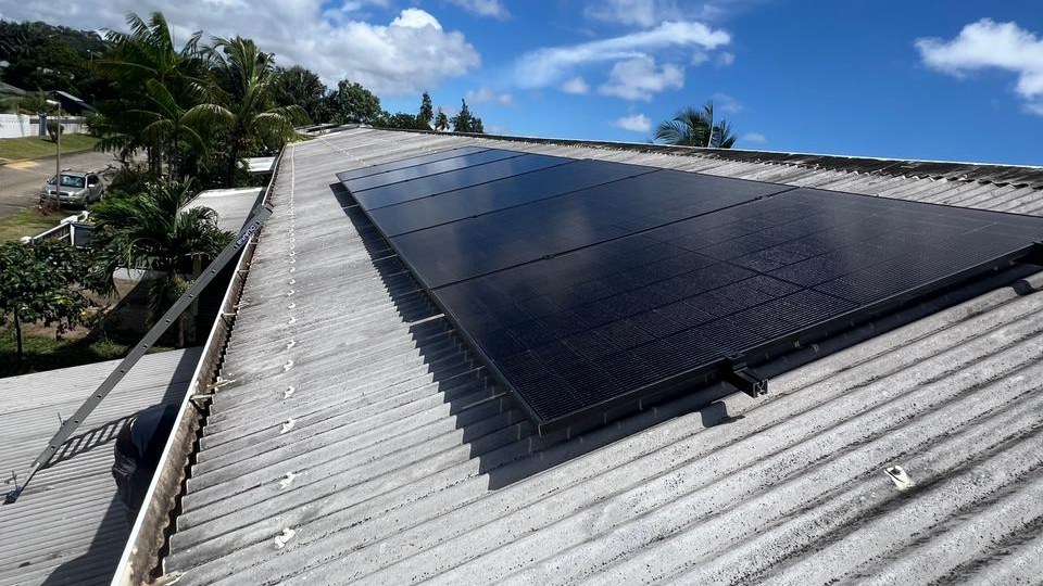 installation panneaux solaires Saint-Laurent-du-Maroni FRH Guyane